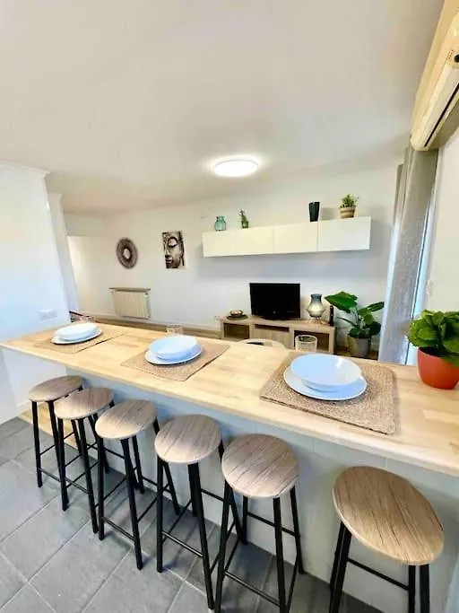 Apartments Bcn Central-Atico Sants Barcelona